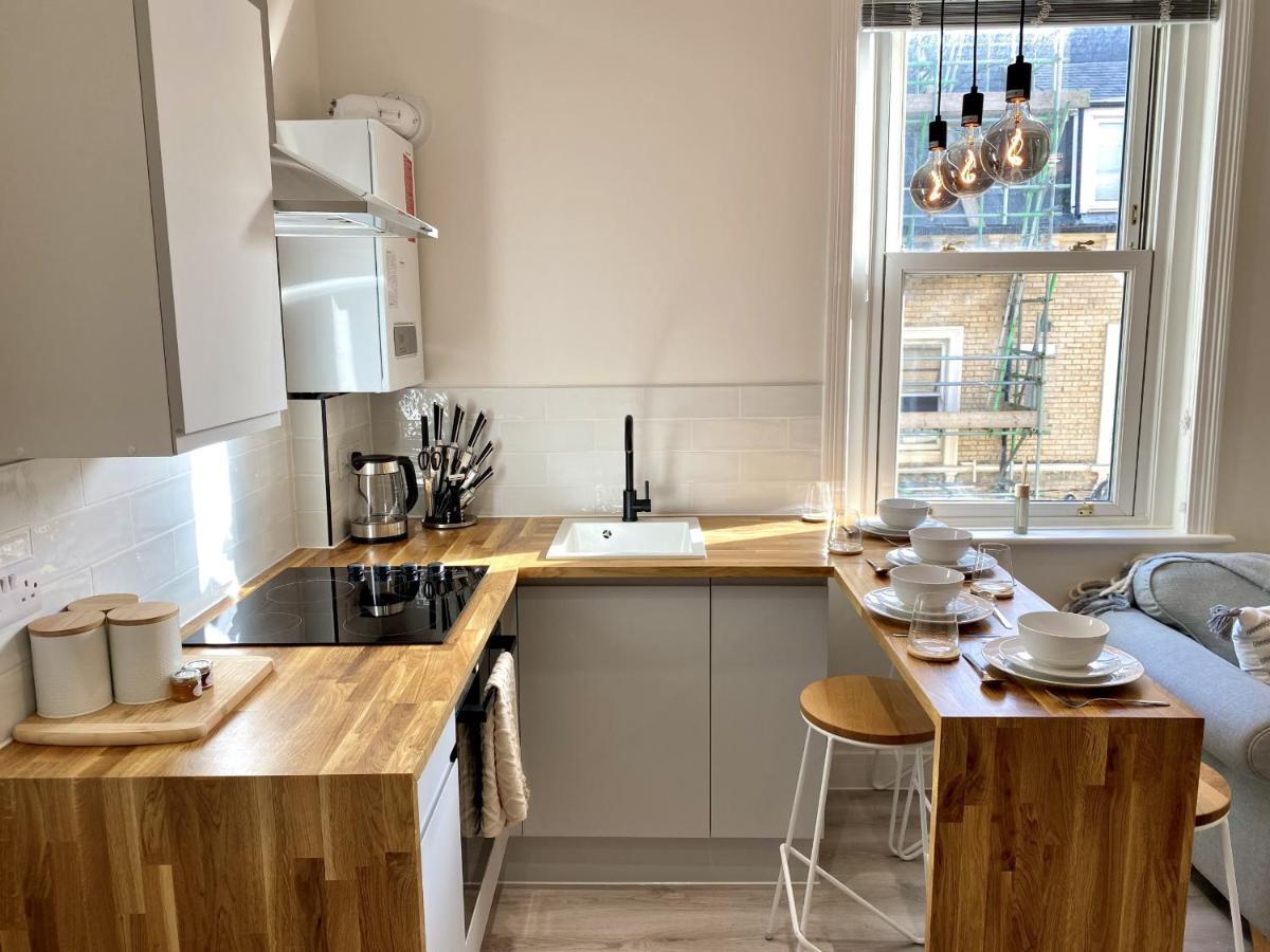 Stunning Beach Themed 2 Bed Apartment Bournemouth Exterior photo